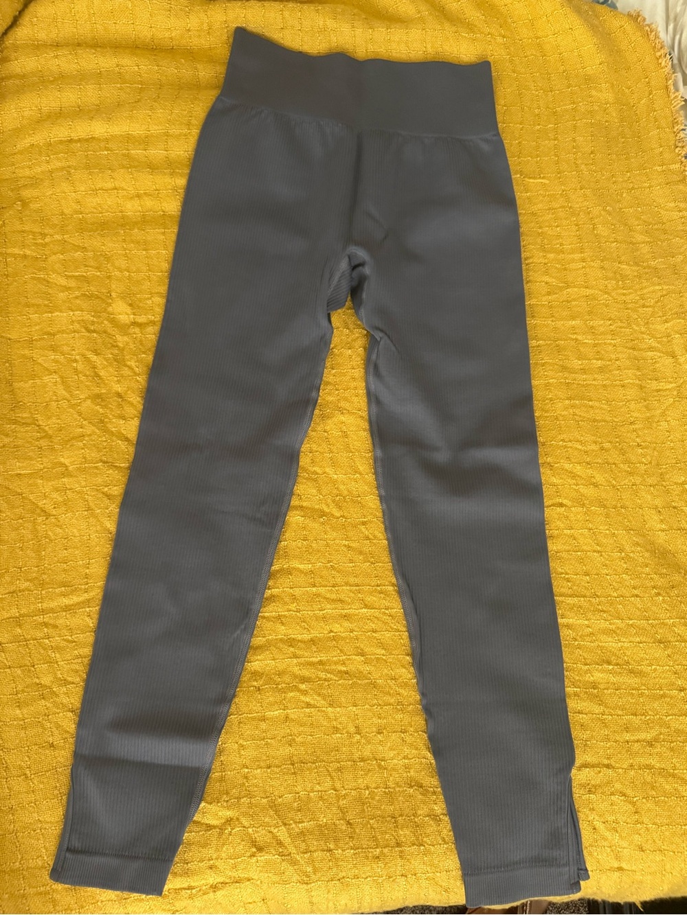 High-Waist Ribbed Leggings in Charcoal Gray